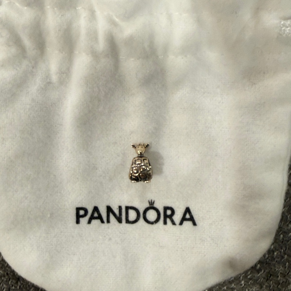 Pandora Giraffe Charm